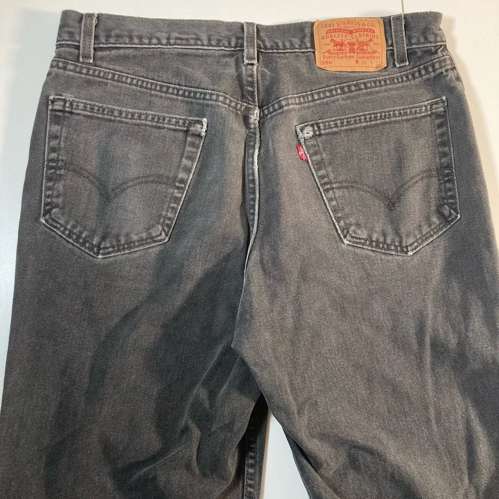 Vintage 2001 Levi's‎ 550 Jeans 34x30 Made In USA Gray Faded 90s Y2K (Tag 36x32)